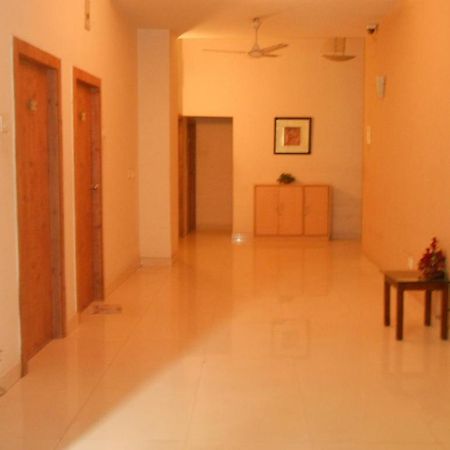 Hotel Housez43 Kalküta Dış mekan fotoğraf